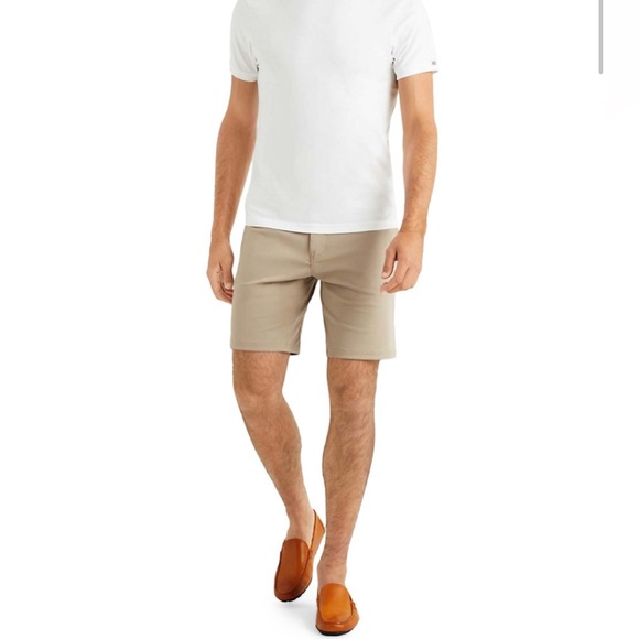 Rhone Men’s Commuter 9" Shorts in Khaki - Picture 3 of 16